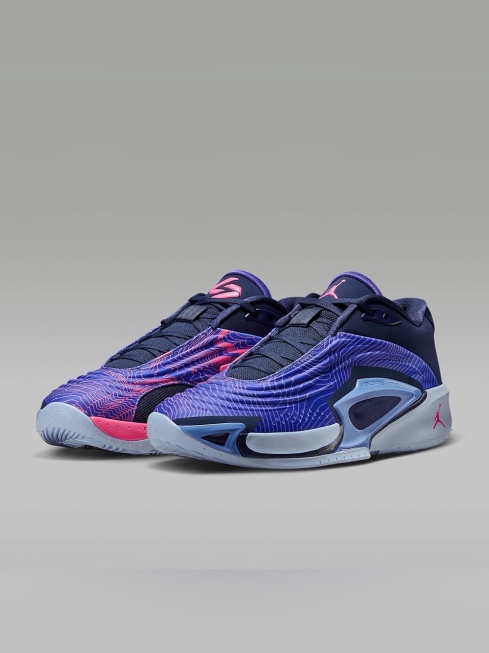 Nike Men’s Low-Top Sneakers - Purple & Pink Accent